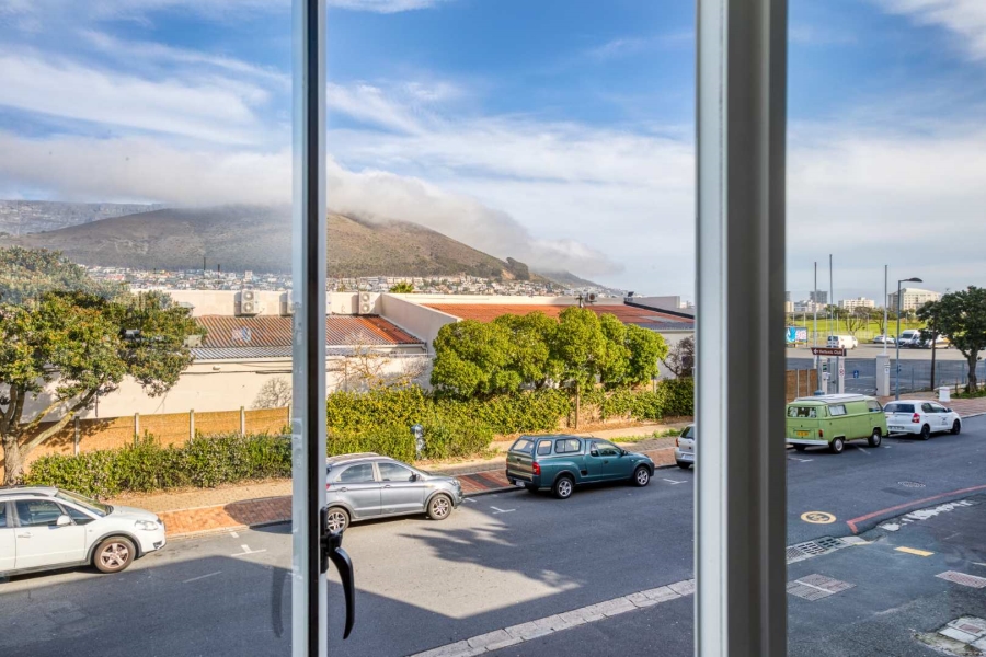 1 Bedroom Property for Sale in Mouille Point Western Cape